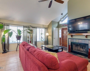 1830 E Citation Lane - Photo Thumbnail 5