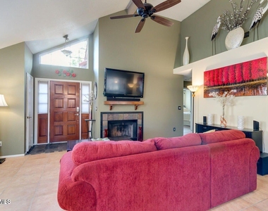 1830 E Citation Lane - Photo Thumbnail 6
