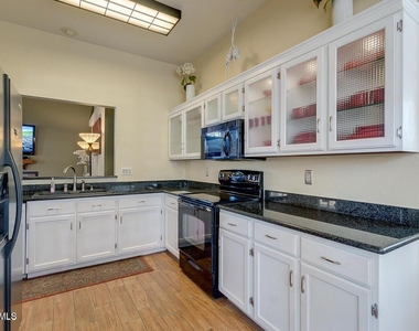 1830 E Citation Lane - Photo Thumbnail 14