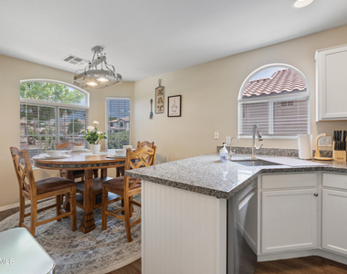 1291 S Cardinal Street - Photo Thumbnail 2