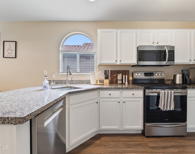 1291 S Cardinal Street - Photo Thumbnail 4
