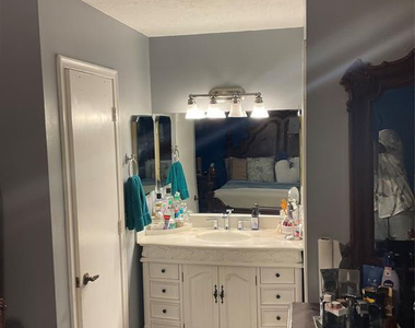 4770 Nw 85th Avenue - Photo Thumbnail 21