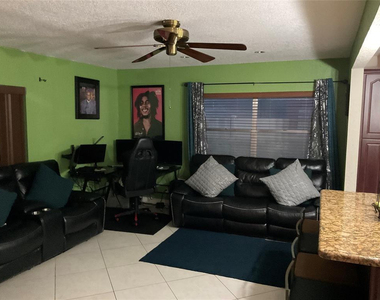 4770 Nw 85th Avenue - Photo Thumbnail 15