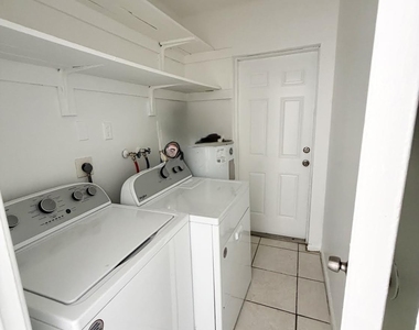 149 W 17th Street - Photo Thumbnail 9