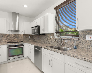 622 Ne 10th Avenue - Photo Thumbnail 18