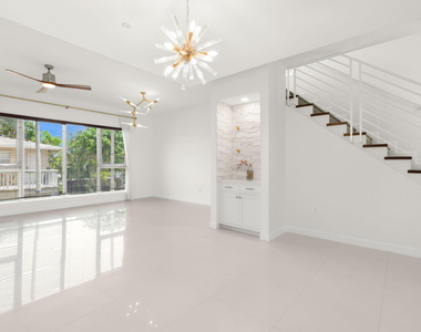 622 Ne 10th Avenue - Photo Thumbnail 23