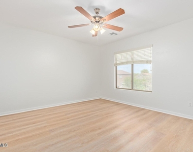 4542 N 111th Drive - Photo Thumbnail 15