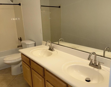 4542 N 111th Drive - Photo Thumbnail 31