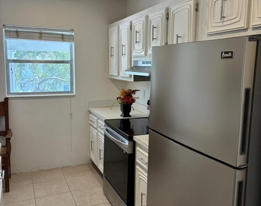 2600 Sw 22nd Avenue - Photo Thumbnail 11
