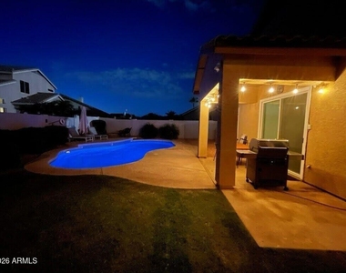 660 N Stacie Court - Photo Thumbnail 36