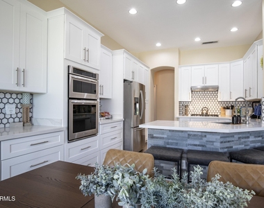 660 N Stacie Court - Photo Thumbnail 15