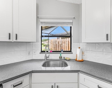2826 Stoneway Lane - Photo Thumbnail 9