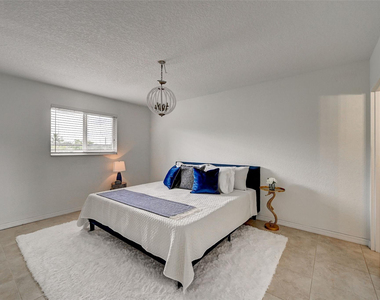2020 Ne 56th Street - Photo Thumbnail 10