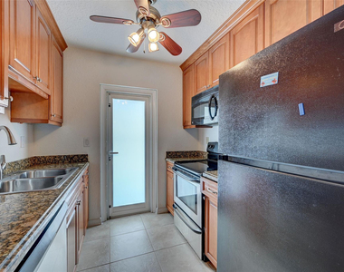 2020 Ne 56th Street - Photo Thumbnail 4
