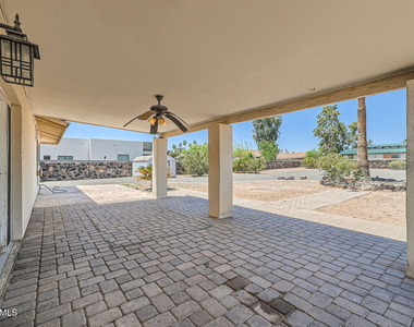 6220 E Gold Dust Avenue - Photo Thumbnail 20