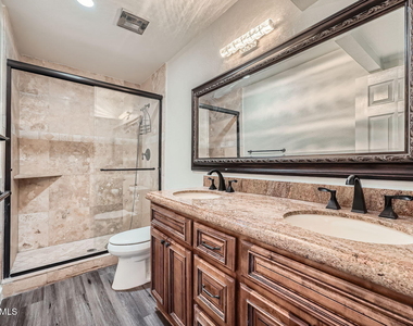 6220 E Gold Dust Avenue - Photo Thumbnail 13
