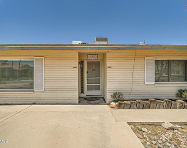 6220 E Gold Dust Avenue - Photo Thumbnail 2