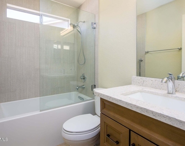 6831 S Coral Gable Drive - Photo Thumbnail 13
