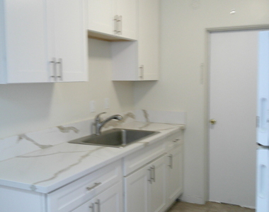 1134 S Roosevelt Street S - Photo Thumbnail 8