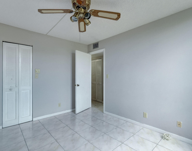 6751 N University Drive - Photo Thumbnail 21