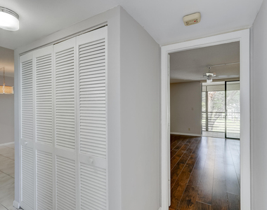 6751 N University Drive - Photo Thumbnail 14