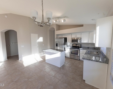 1777 E Tyson Street - Photo Thumbnail 8