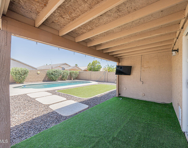 1710 E Oakland Street - Photo Thumbnail 21