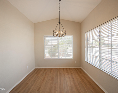 1710 E Oakland Street - Photo Thumbnail 8