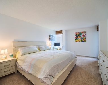 5550 N Ocean Drive - Photo Thumbnail 19