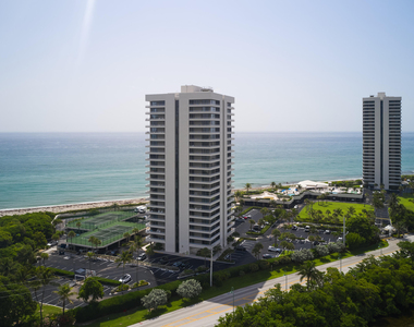 5550 N Ocean Drive - Photo Thumbnail 1