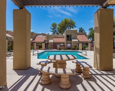 1432 W Emerald Avenue - Photo Thumbnail 21