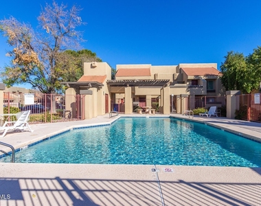 1432 W Emerald Avenue - Photo Thumbnail 23