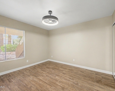 1432 W Emerald Avenue - Photo Thumbnail 14
