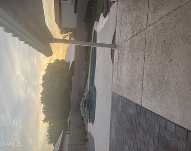 19519 N 53rd Drive - Photo Thumbnail 14