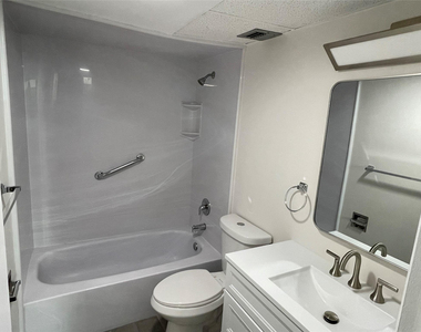 3099 Nw 48th Avenue - Photo Thumbnail 14