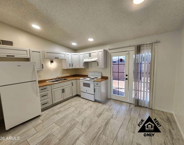 3646 N 67th Avenue - Photo Thumbnail 1