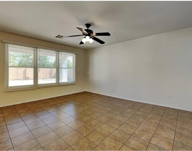 2246 E Bowker Street - Photo Thumbnail 1