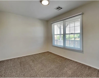 2246 E Bowker Street - Photo Thumbnail 11
