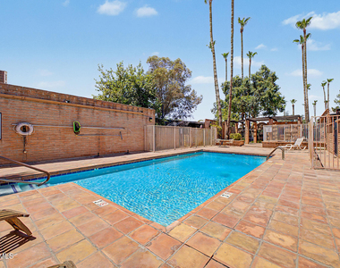 3046 N 32nd Street - Photo Thumbnail 30