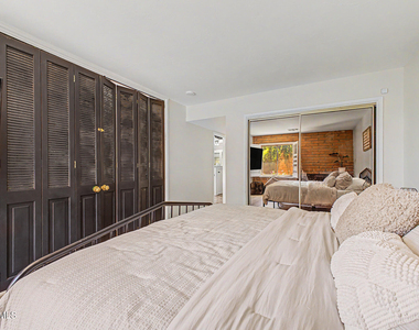 3046 N 32nd Street - Photo Thumbnail 14