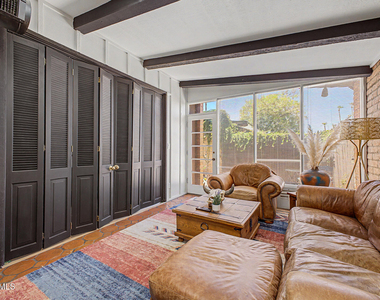 3046 N 32nd Street - Photo Thumbnail 3