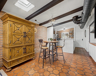 3046 N 32nd Street - Photo Thumbnail 8