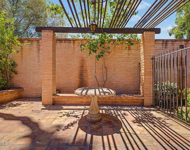 3046 N 32nd Street - Photo Thumbnail 33