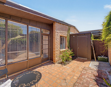 3046 N 32nd Street - Photo Thumbnail 23