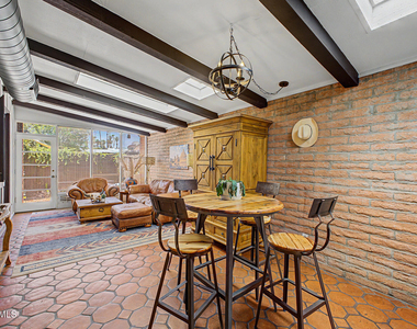 3046 N 32nd Street - Photo Thumbnail 7