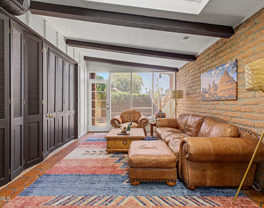 3046 N 32nd Street - Photo Thumbnail 6