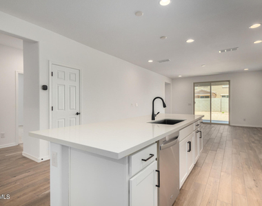 17318 W Surrey Drive - Photo Thumbnail 15