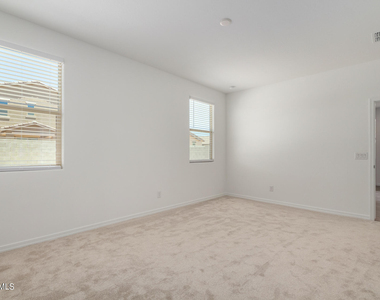 17318 W Surrey Drive - Photo Thumbnail 22