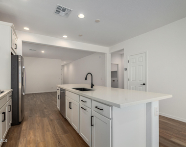 17318 W Surrey Drive - Photo Thumbnail 16