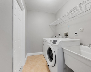 1851 Oak Berry Circle - Photo Thumbnail 18